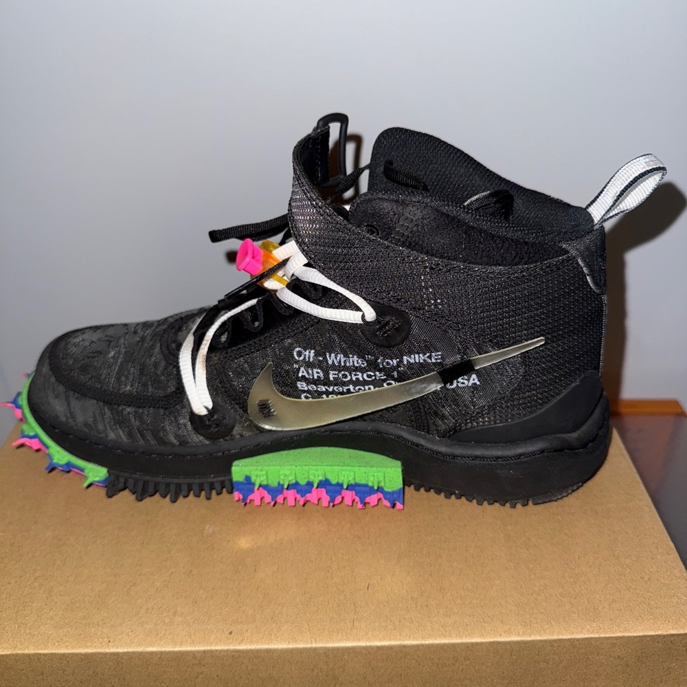 2022 Off White Air Force 1 Mid “Black” - Picture 5 of 8